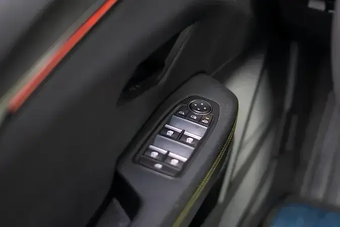 Renault Megane E-tech Electric - Imagem 16