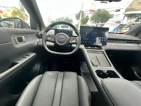 Chevrolet Captiva EV - Imagem 15