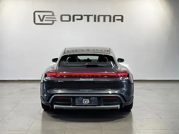 Porsche Taycan - Imagem 5
