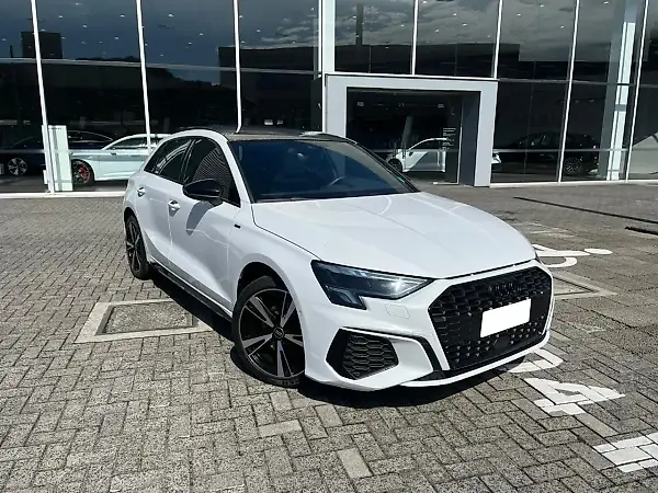 Audi A3 Sportback E-tron - Imagem 1