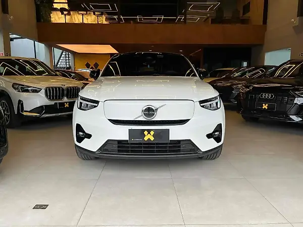 Volvo C40 Recharge - Imagem 2