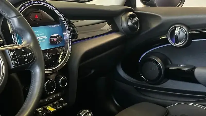 Mini Cooper SE - Imagem 15