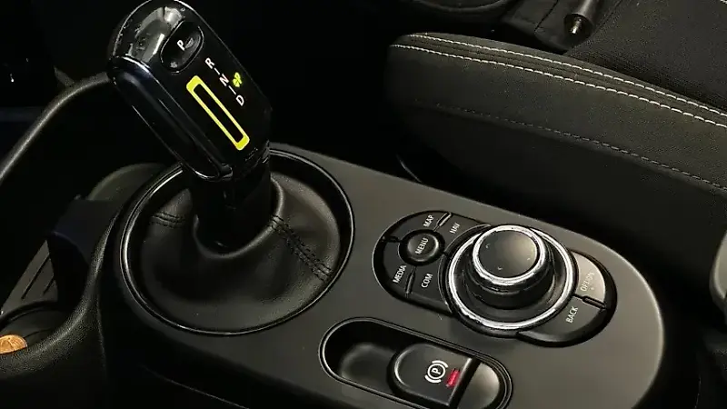 Mini Cooper SE - Imagem 16