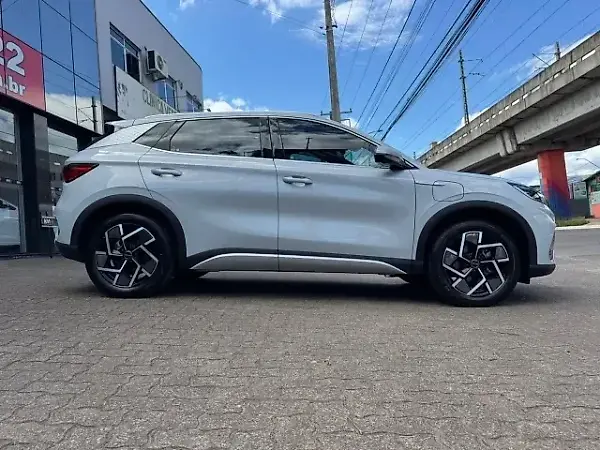 BYD Yuan Plus - Imagem 1