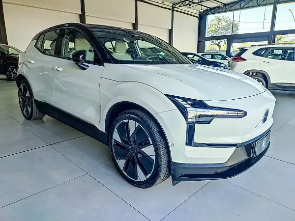 Volvo EX30 - Imagem 3