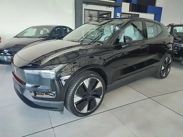 Volvo EX30 - Imagem 1