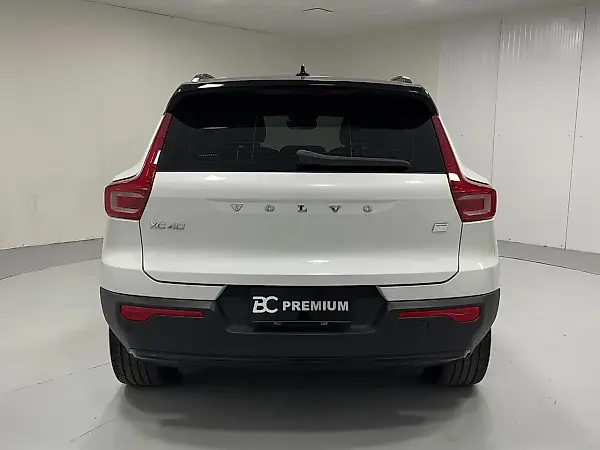 Volvo XC40 Recharge - Imagem 4