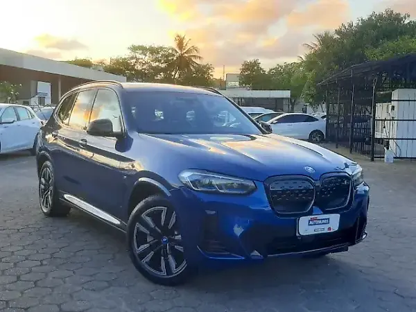 BMW IX3 - Imagem 1