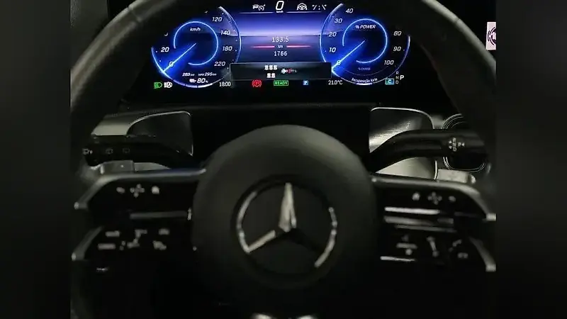 Mercedes Eqb 350 4matic SUV - Imagem 11