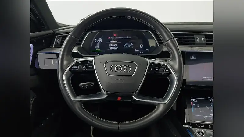 Audi E-tron - Imagem 18