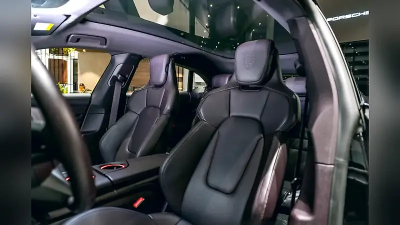 Porsche Taycan - Imagem 8