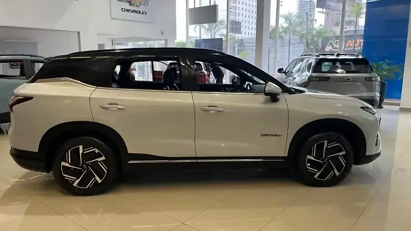 Chevrolet Captiva EV - Imagem 5