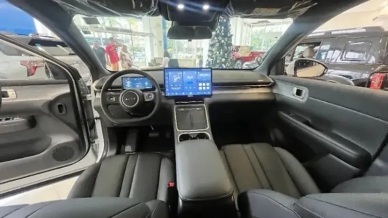 Chevrolet Captiva EV - Imagem 14