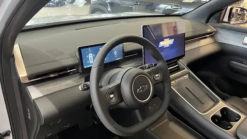 Chevrolet Captiva EV - Imagem 13