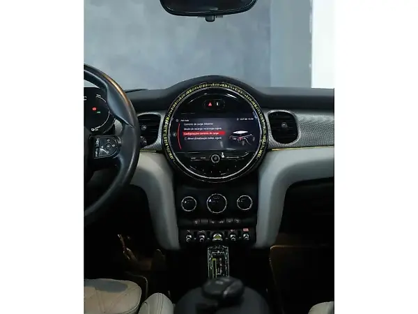 Mini Cooper SE - Imagem 10