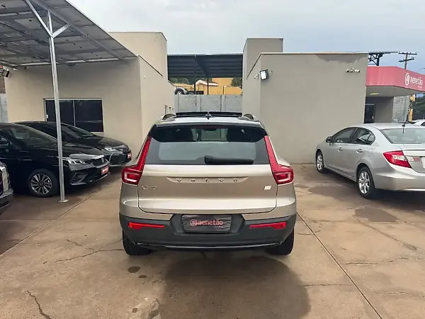 Volvo XC40 - Imagem 13