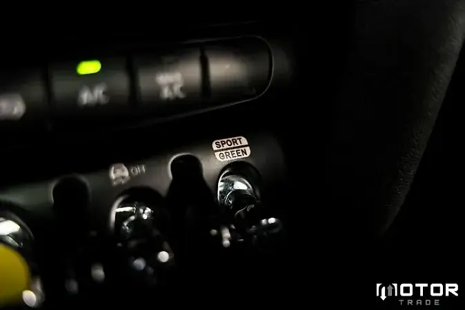 Mini Cooper SE - Imagem 10