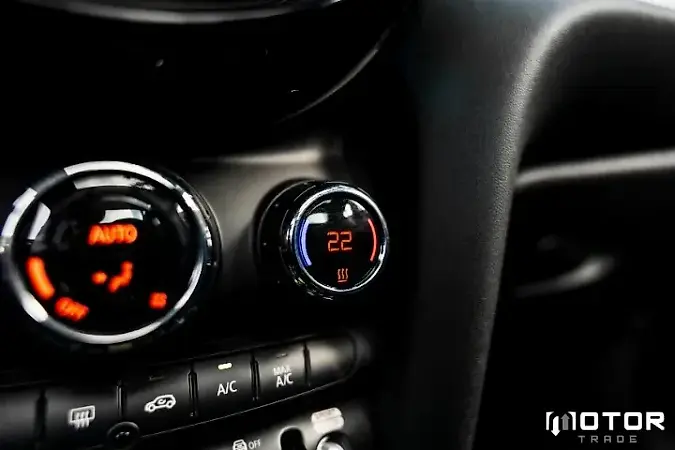 Mini Cooper SE - Imagem 9