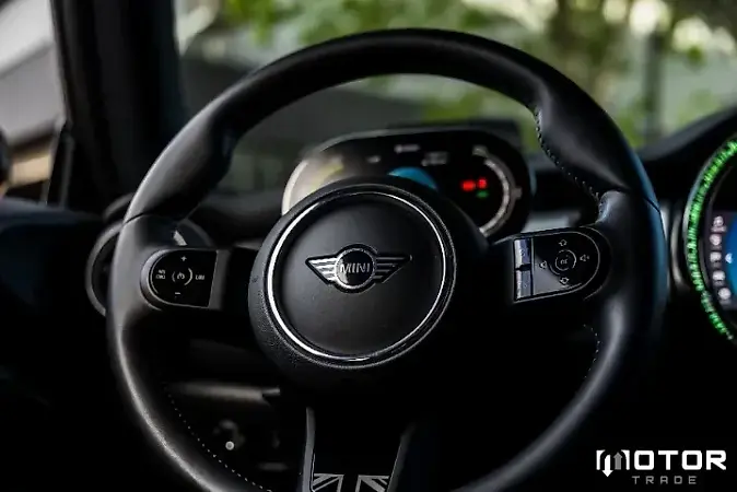 Mini Cooper SE - Imagem 11