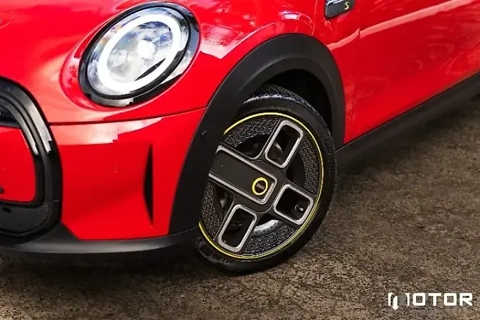 Mini Cooper SE - Imagem 20