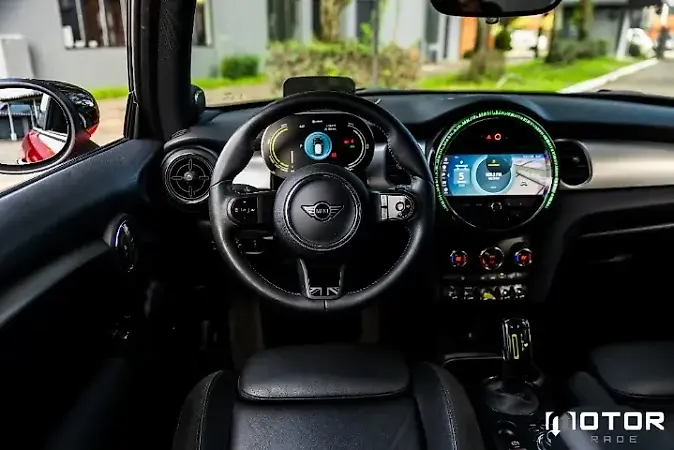 Mini Cooper SE - Imagem 18