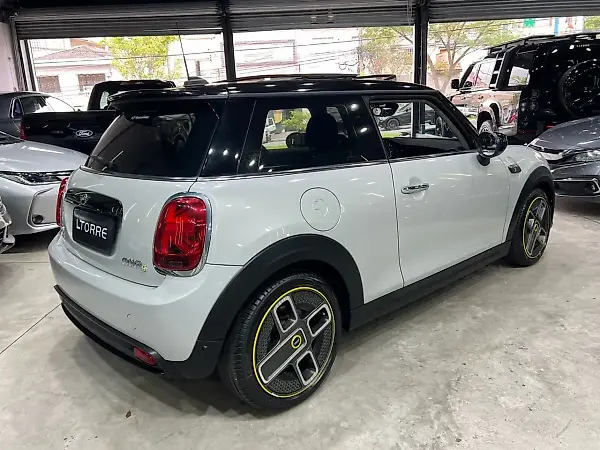 Mini Cooper SE - Imagem 4