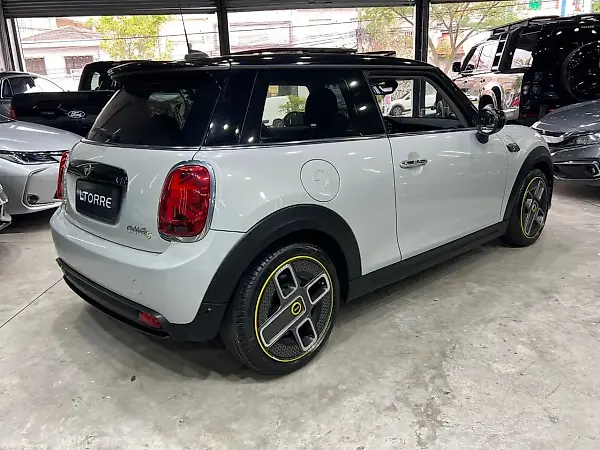 Mini Cooper SE - Imagem 6