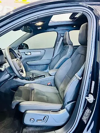 Volvo EX40 - Imagem 10