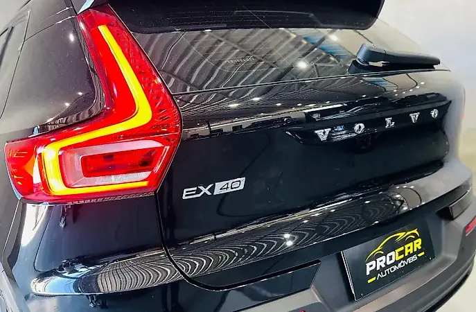 Volvo EX40 - Imagem 14