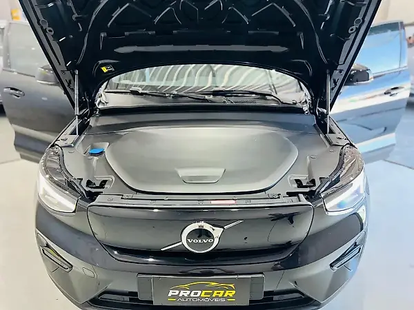 Volvo EX40 - Imagem 18