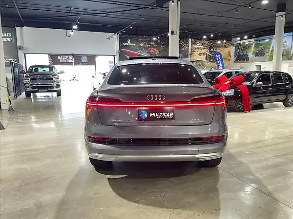 Audi E-tron Sportback - Imagem 5