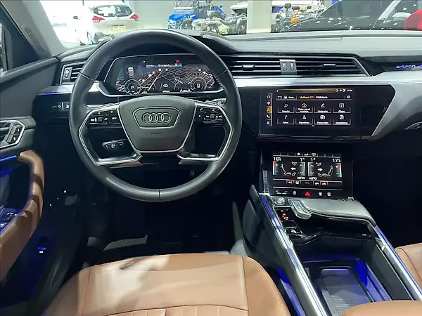 Audi E-tron Sportback - Imagem 11