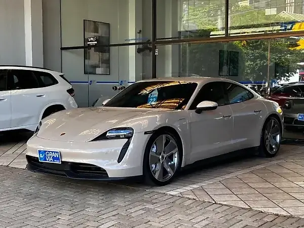 Porsche Taycan - Imagem 4