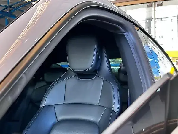 Porsche Taycan - Imagem 10