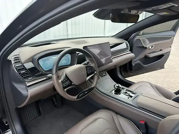 BYD Han - Imagem 8