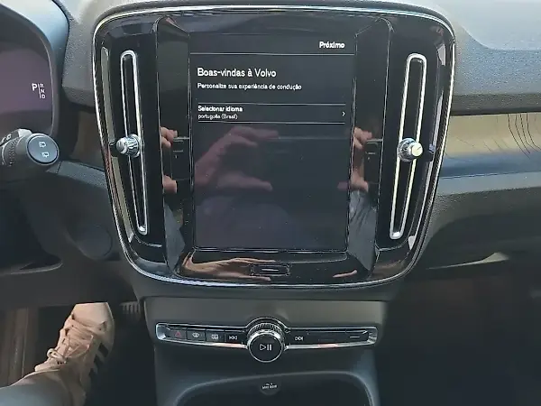 Volvo XC40 Recharge - Imagem 9