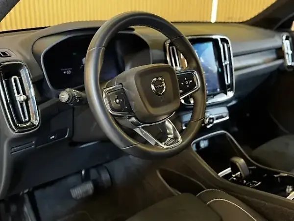 Volvo XC40 Recharge - Imagem 10