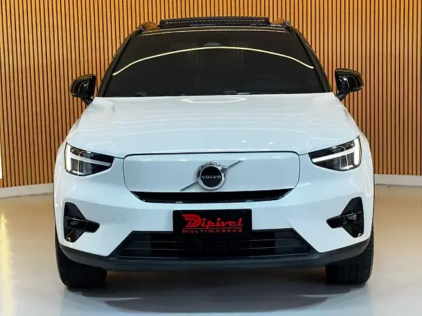 Volvo XC40 Recharge - Imagem 3