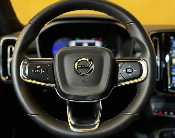 Volvo XC40 Recharge - Imagem 11