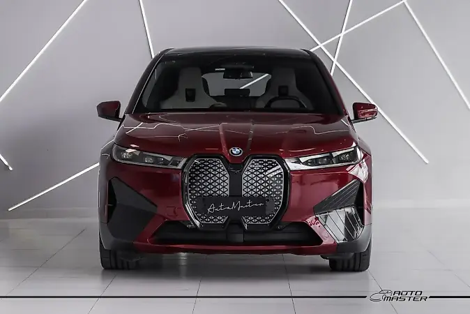 BMW Ix - Imagem 3