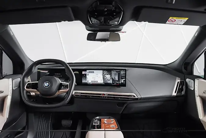 BMW Ix - Imagem 10