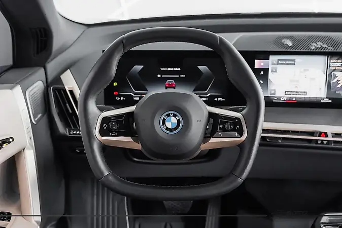 BMW Ix - Imagem 11