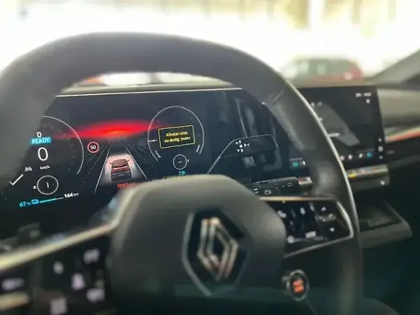 Renault Megane E-tech Electric - Imagem 9