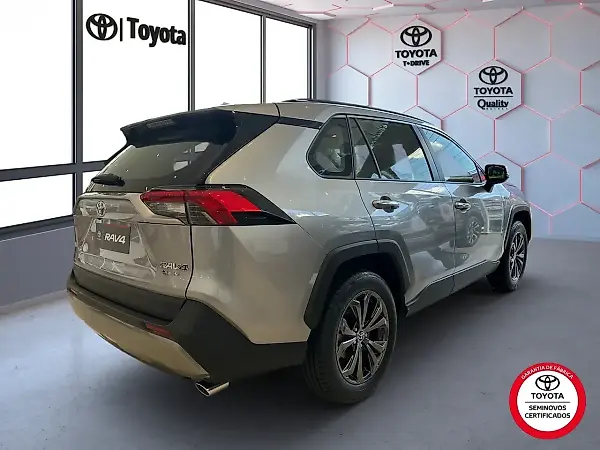 Toyota Rav4 EV - Imagem 4