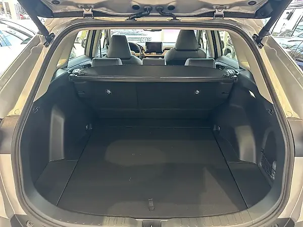 Toyota Rav4 EV - Imagem 13