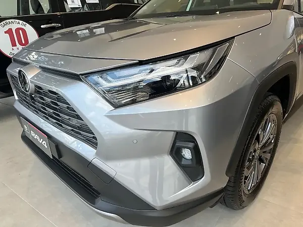 Toyota Rav4 EV - Imagem 15