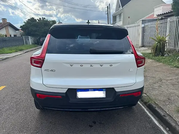 Volvo XC40 Recharge - Imagem 5