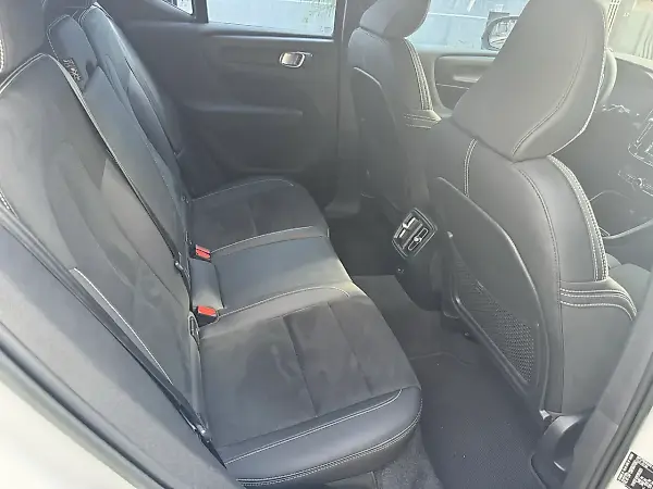 Volvo XC40 Recharge - Imagem 10
