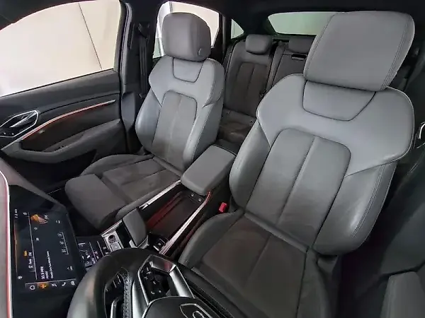 Audi E-tron Sportback - Imagem 15