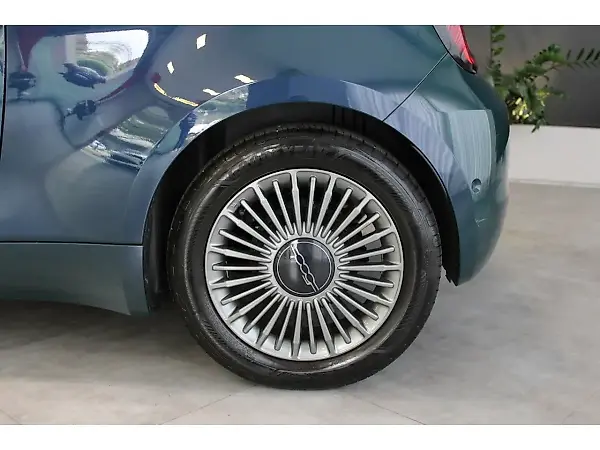 Fiat 500e - Imagem 6